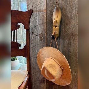 Replica shoe stay coat hook